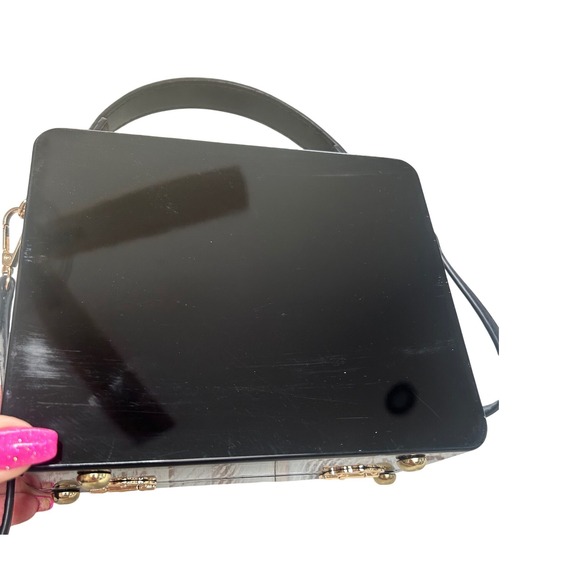 Novelty Acrylic Face Box Clutch Crossbody Bag Black White Glasses Red Lips - Picture 8 of 11